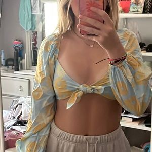long sleeve crop top